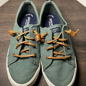 Sherry Green Canvas Shoes with Navy Insole